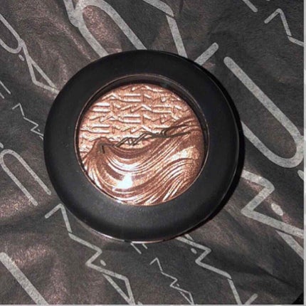 エクストラ ディメンション アイシャドウ/M・A・C/単色アイシャドウを使ったクチコミ(1枚目)