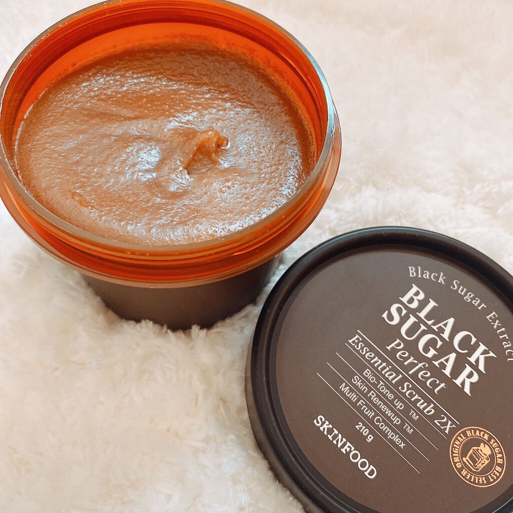 ブラックシュガー パーフェクト エッセンシャル スクラブ2X/SKINFOOD/洗い流すパック・マスクを使ったクチコミ(2枚目)