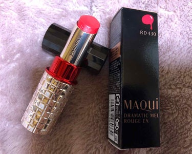  #映えコスメ 

Maquillage  ドラマティックルージュEX
RD430

ブルベイエベで言うとちょうど中間色らしく、
広告のモデル色にも使われてるらしいです。

公式サイト見るとわかるのです