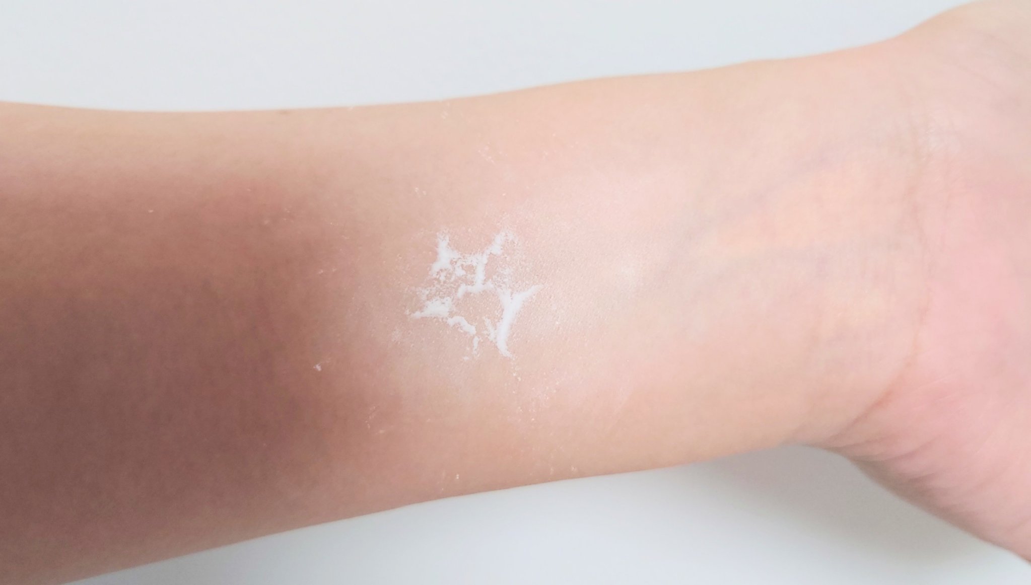 プライムプライマーフィニッシュパウダー/BANILA CO/ルースパウダーを使ったクチコミ（3枚目）