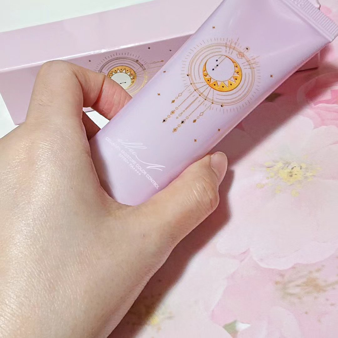 コラーゲンモイスチャーカラーコントロール/illuN/化粧下地を使ったクチコミ（1枚目）