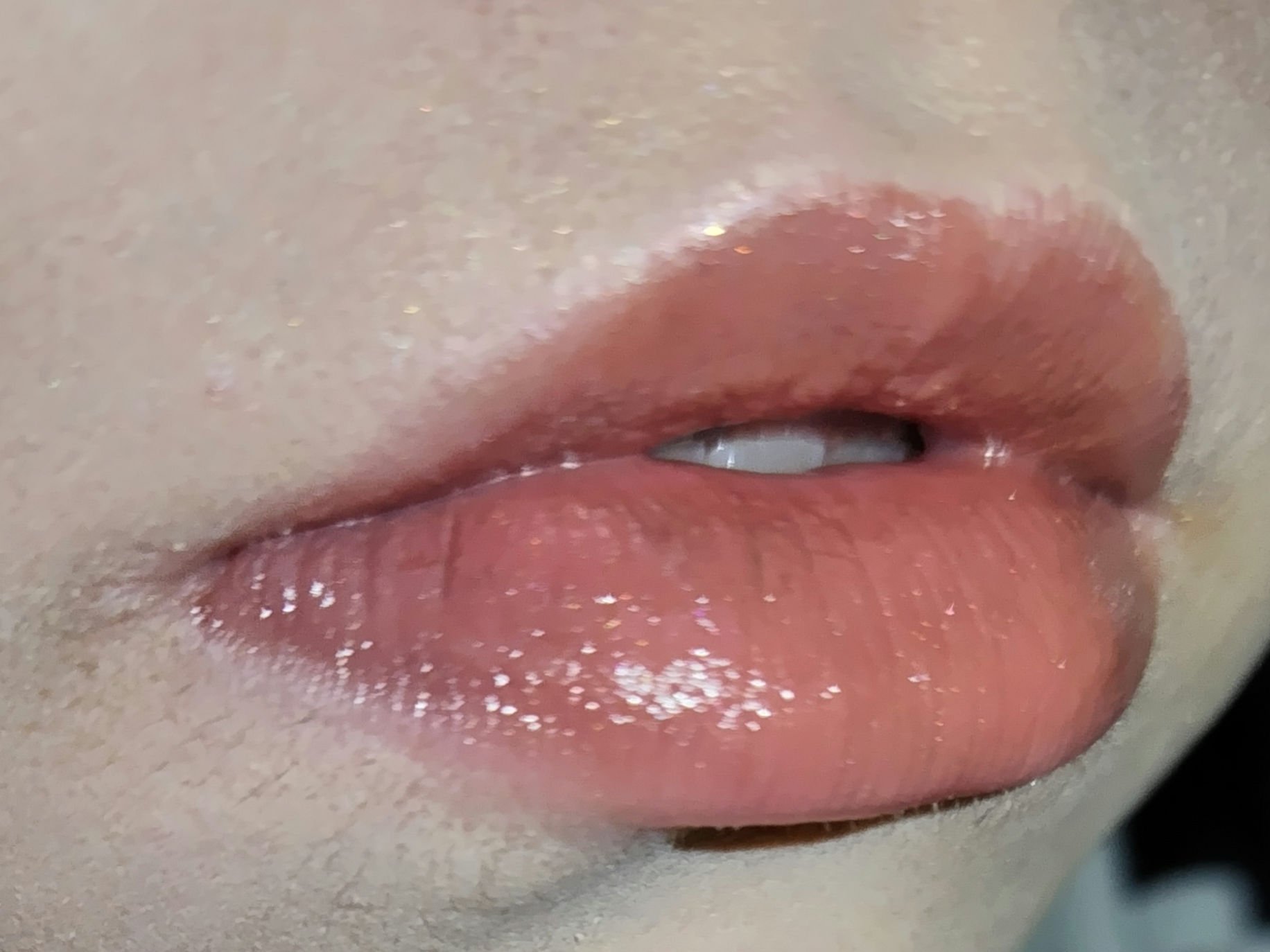 ラスターガラス リップスティック アイ ディザーブ ディス/M・A・C/口紅を使ったクチコミ（3枚目）