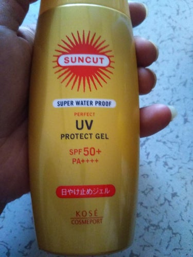 KOSE  PROTECT'  GEL

SPF50＋PA＋＋＋＋日やけ止めジェルです😍

はっきり言って塗る前に振ってました😭


はい、バカですね‼️ちゃんと振らなくてもいいタイプでした😅


絶対