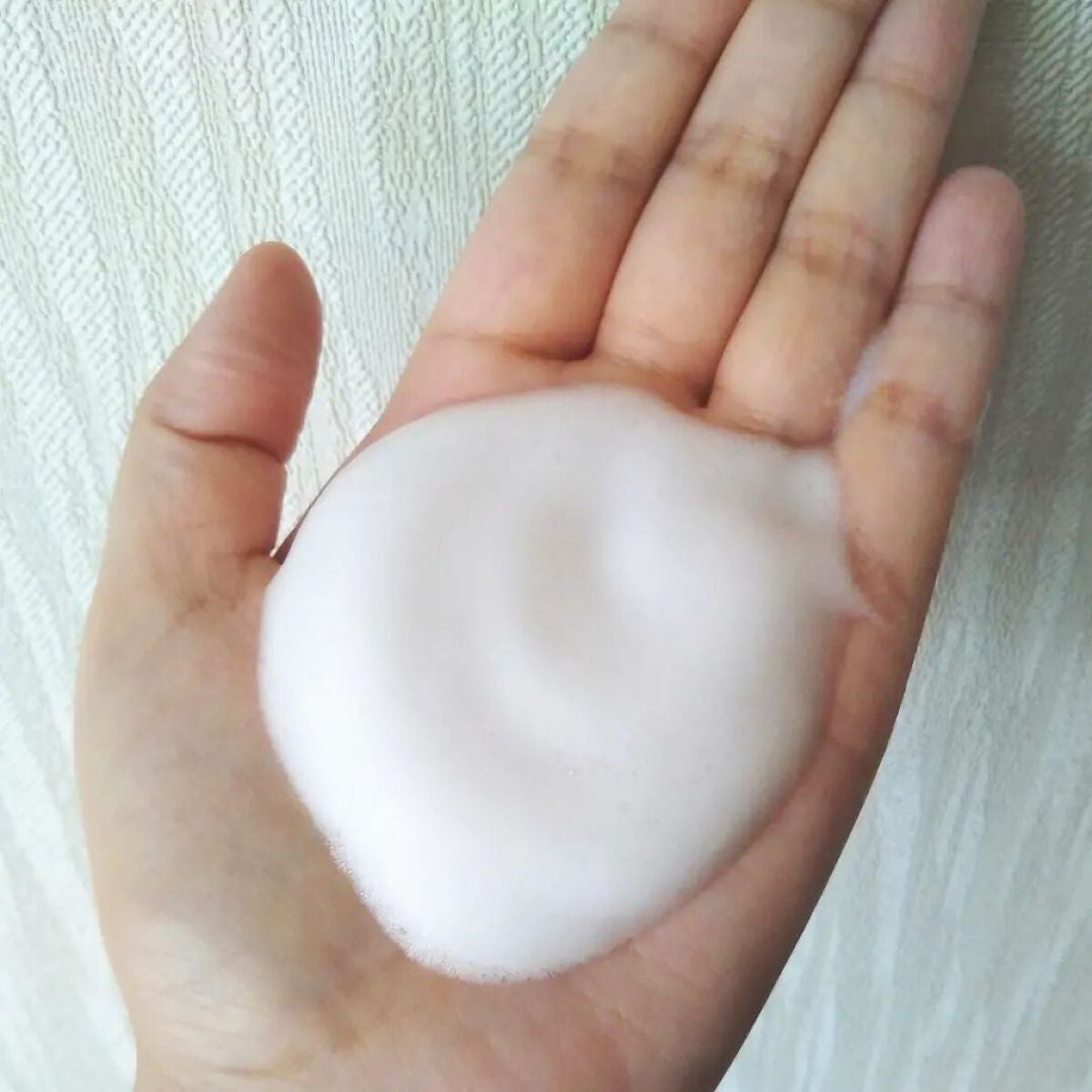 ニベア クリアビューティー弱酸性泡洗顔 もっちり美肌/ニベア/泡洗顔を使ったクチコミ(4枚目)