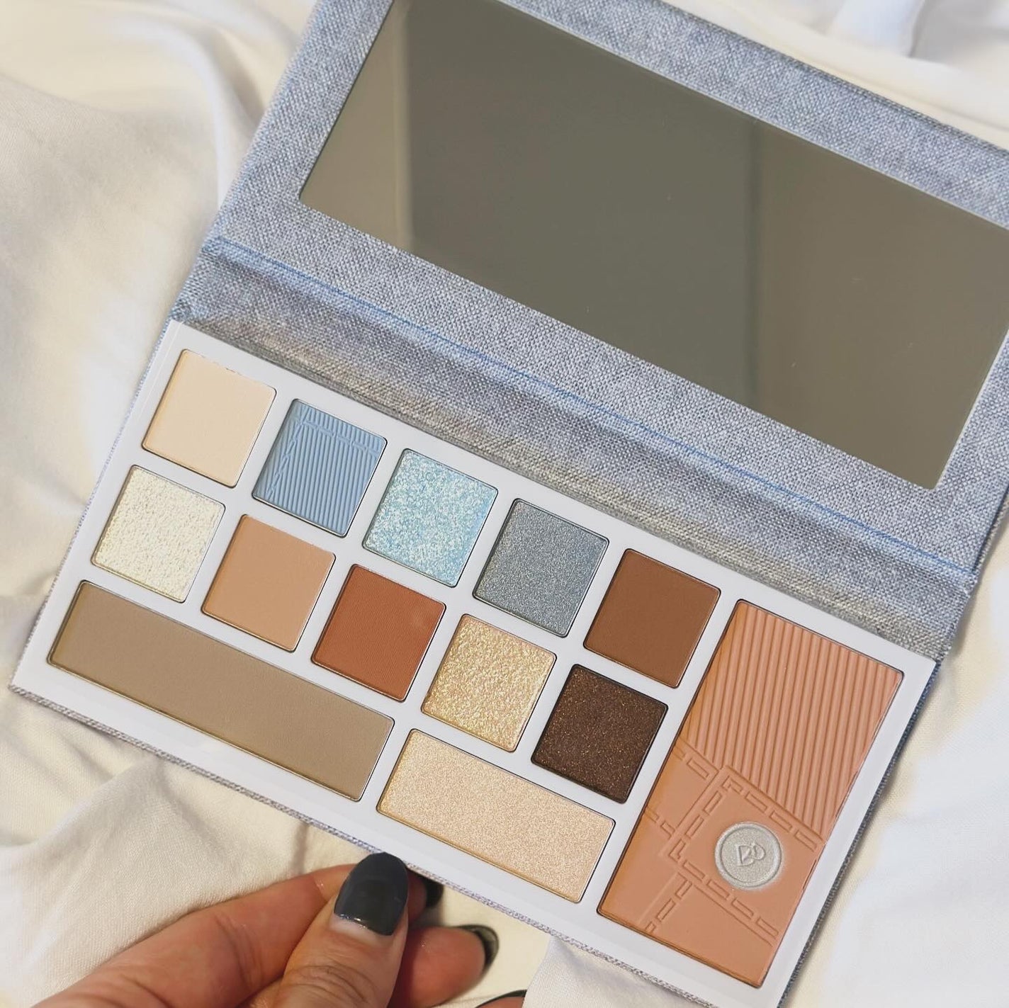 デザイナーアイズ&チークパレット/PERFECT DIARY/アイシャドウパレットを使ったクチコミ(1枚目)