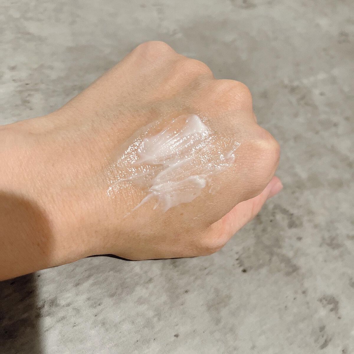 美容クリーム/絹生活研究所/フェイスクリームを使ったクチコミ（3枚目）