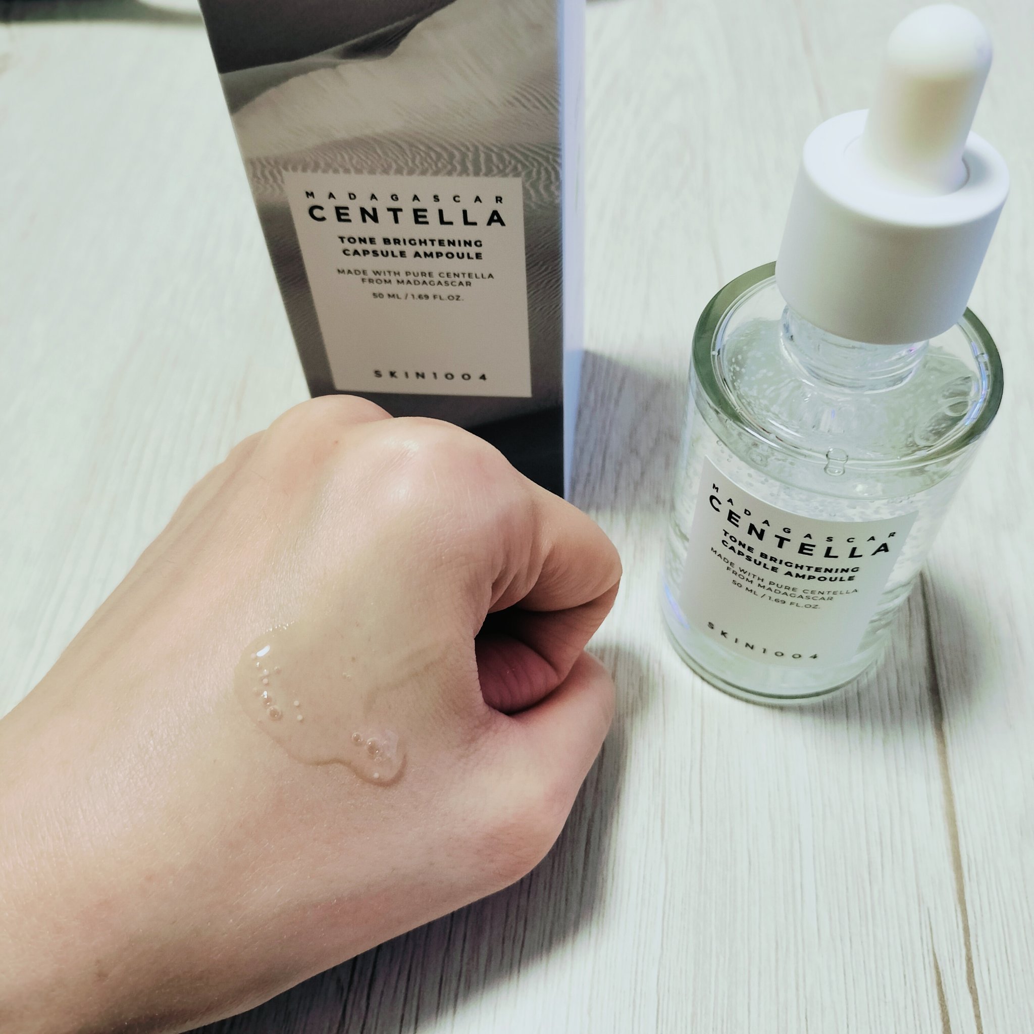 トーンブライトニング カプセルアンプル/SKIN1004/美容液を使ったクチコミ（2枚目）