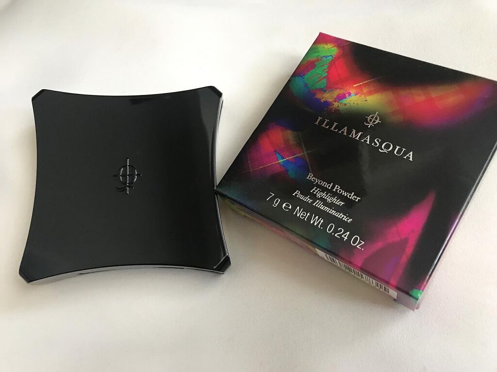 beyond powder/Illamasqua/パウダーハイライトを使ったクチコミ（2枚目）
