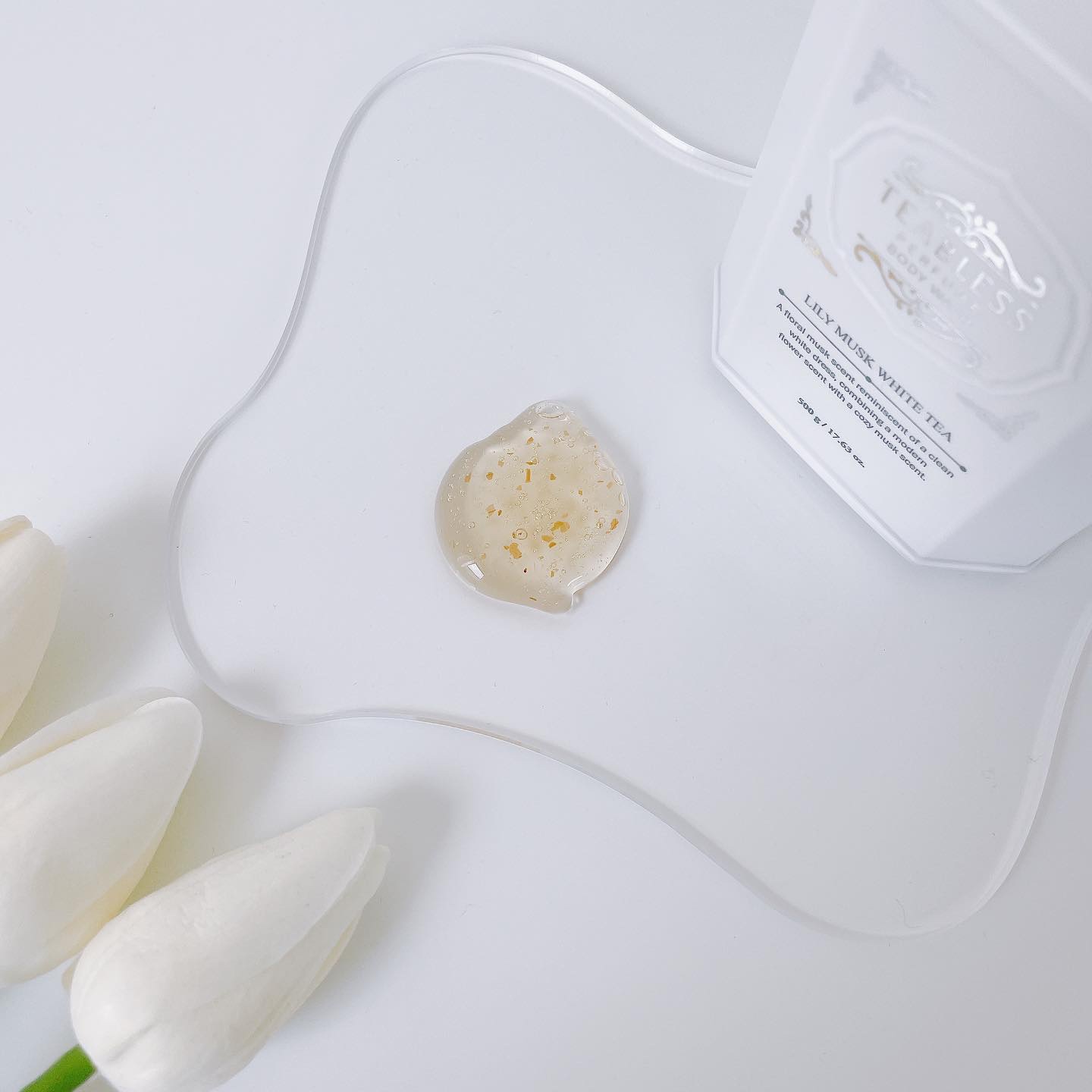 パフュームボディローション リリィムスクホワイトティー/TEABLESS/ボディローションを使ったクチコミ（3枚目）