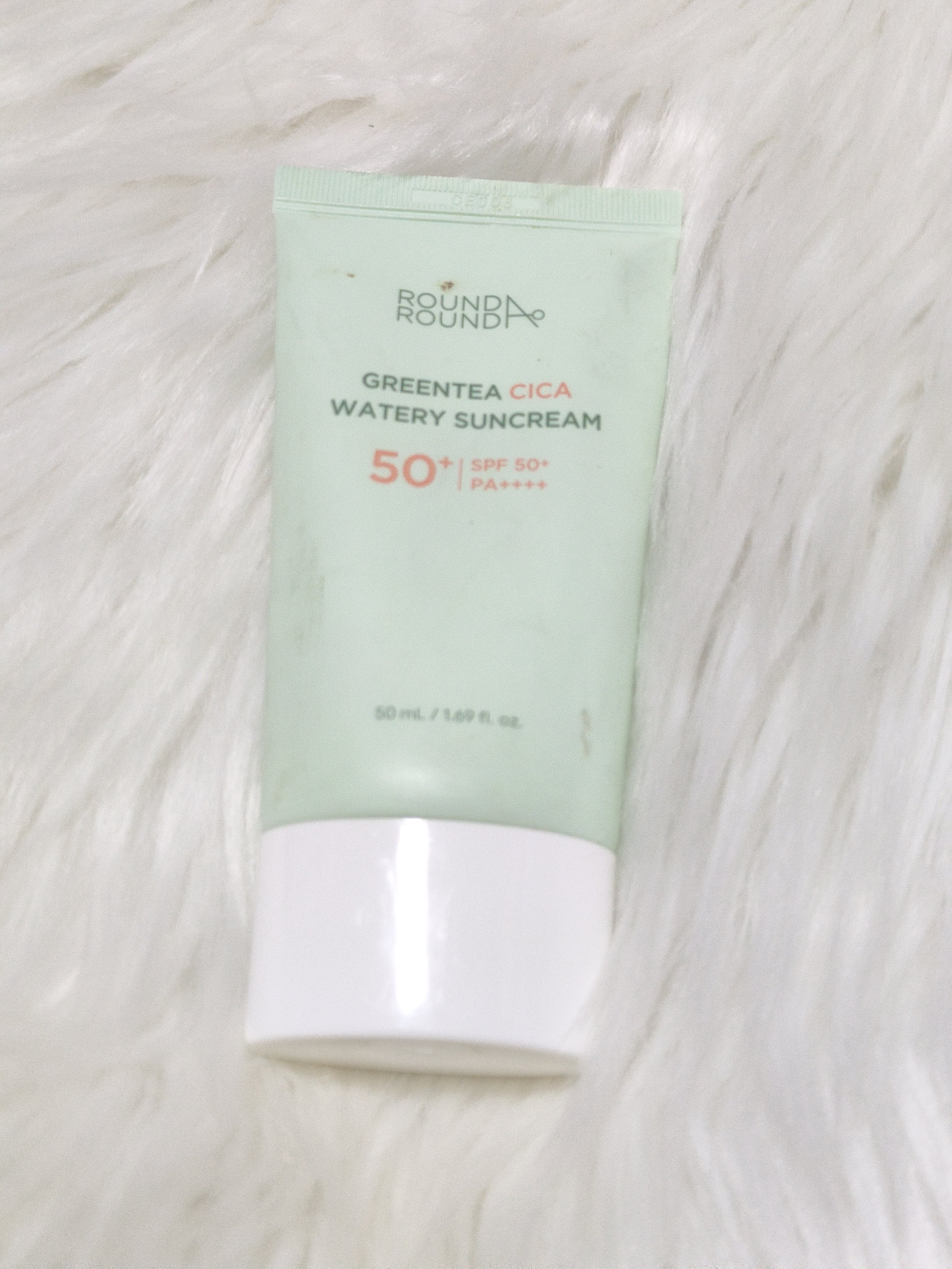 ラウンドアラウンド グリーンティーシカ ウォータリーサンクリーム