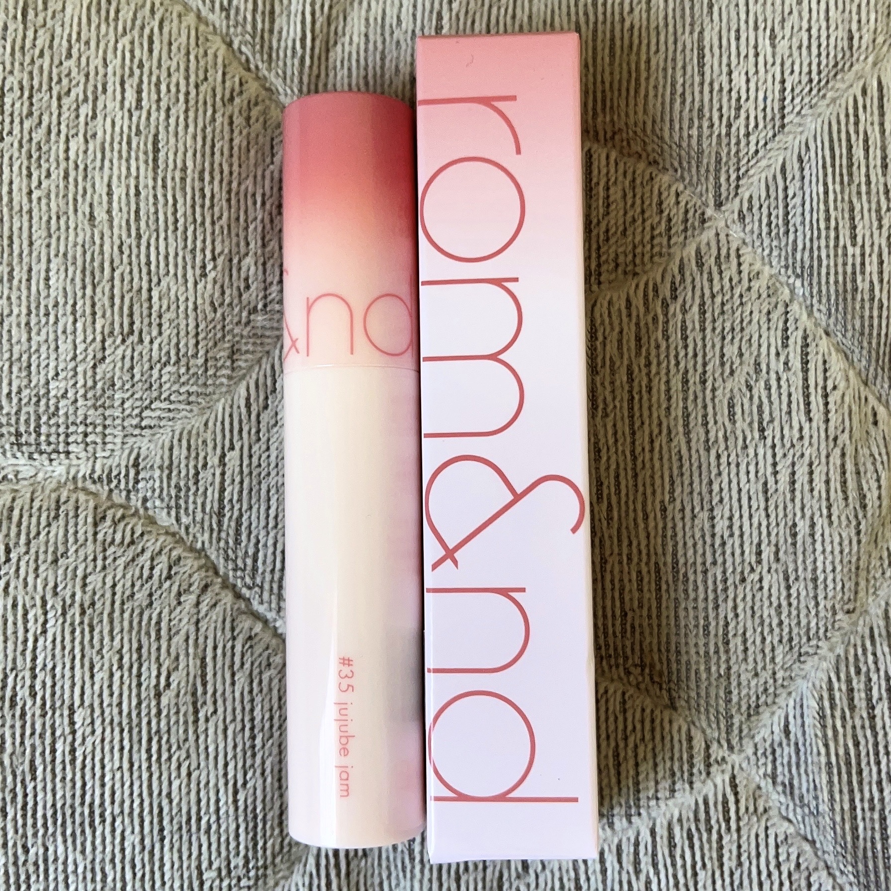 ジューシーラスティングティント 35 ベアジュジュブジャム(BARE JUJUBE JAM)/rom&nd/リップティントを使ったクチコミ（2枚目）