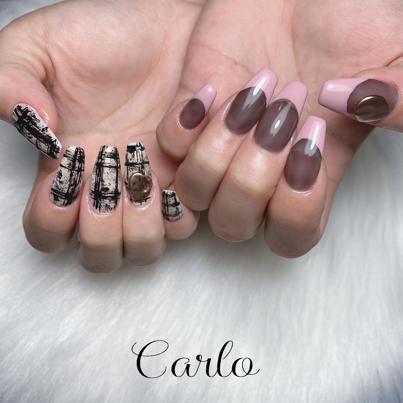 #ジェルネイル,#ネイル,#ロングネイル,#ニュアンスネイル,#ミラーネイル,#マグネットネイル,#手書きネイル,#トレンドネイル,#大人ネイル,#チェックネイル,#カジュアルネイルのネイルデザイン