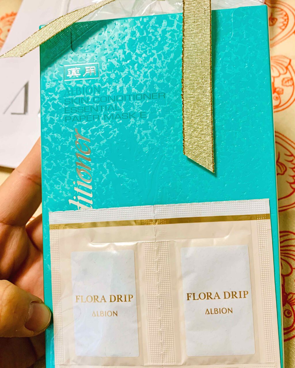 makiji on LIPS 「ゆっくり出来る時間ができたので友達から貰った誕生日プレゼント🎁..」(1枚目)