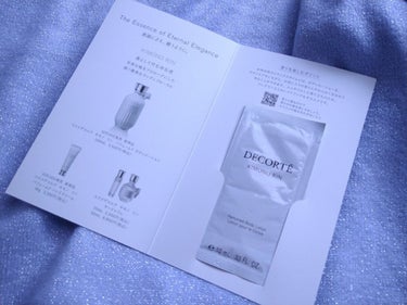 DECORTÉ キモノ リン パフュームド ボディローションのクチコミ「凛として佇む存在感
甘美な梅をプロローグにした
強く優美なウッディフローラル

強さと優美さの.....」（1枚目）