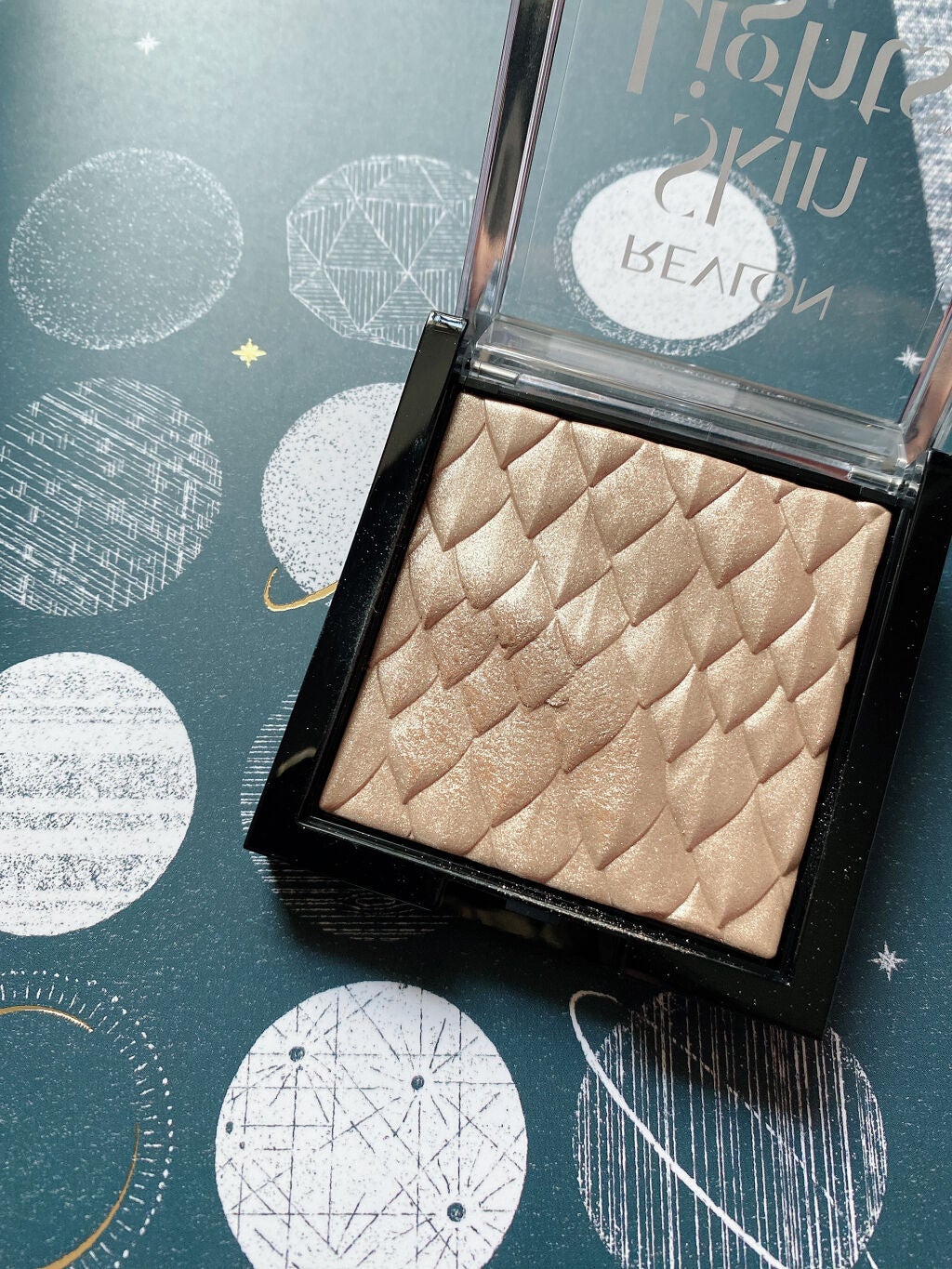 スキンライト プリズマティック ハイライター/REVLON/プレストパウダーを使ったクチコミ(4枚目)