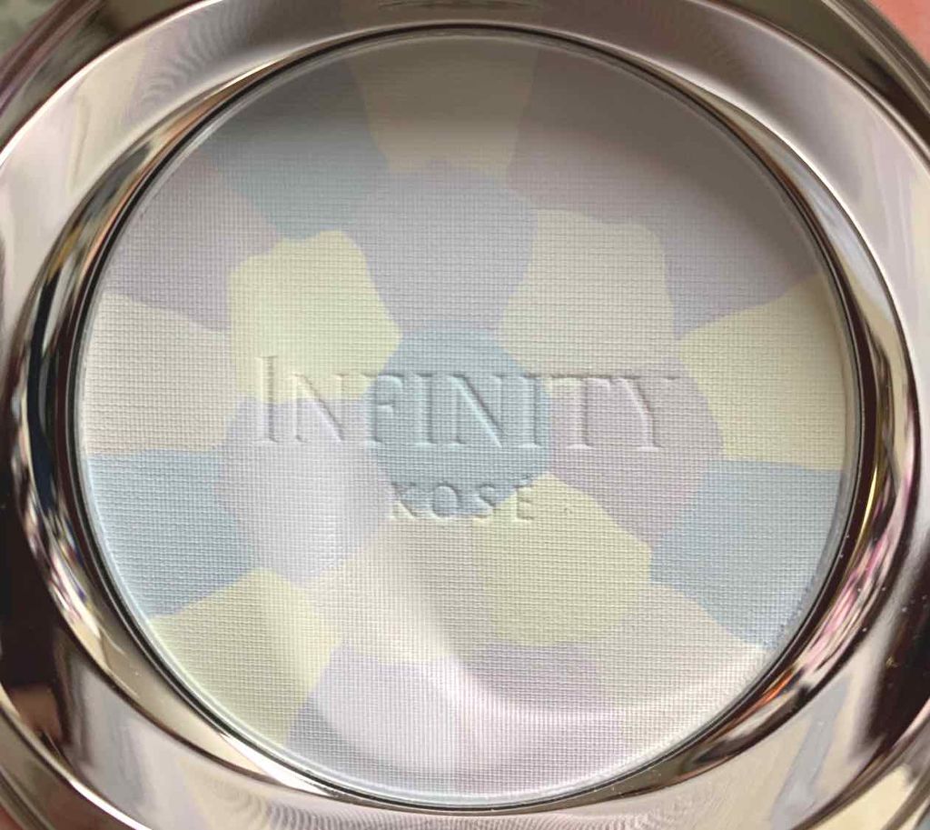 ロイヤルフラワーコレクション VIII コンパクトパウダー/インフィニティ/プレストパウダーを使ったクチコミ（2枚目）