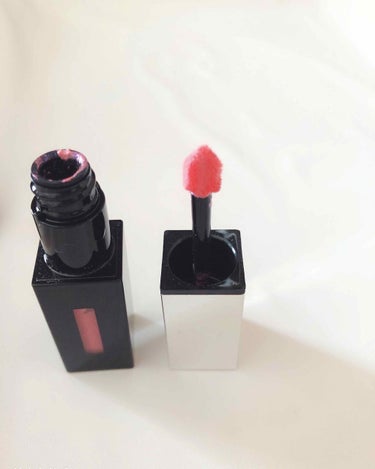 YVES SAINT LAURENT BEAUTE ルージュ ピュールクチュール ヴェルニ プランパーのクチコミ「
今回ご紹介するのは
全8色の中で、
1番普段使いできて、どんなメイクにでも合わせやすいと感じ.....」（3枚目）