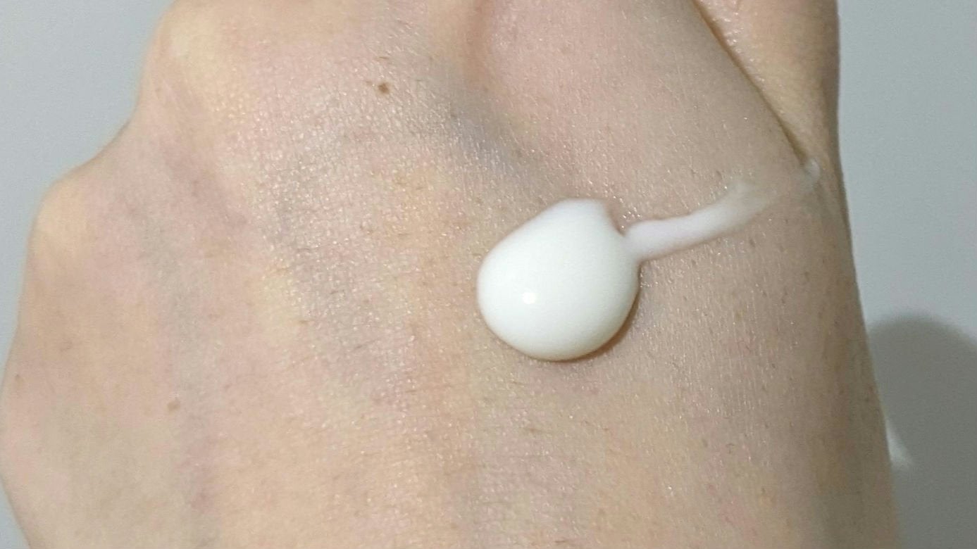 pluマヌカハニーマルチバーム/plu/ハンドクリームを使ったクチコミ(4枚目)