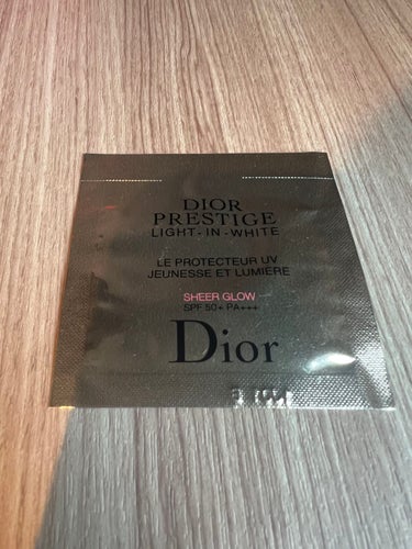 プレステージ ホワイト ル プロテクター ＵＶ シアーグロー/Dior/日焼け止め・UVケアを使ったクチコミ（1枚目）