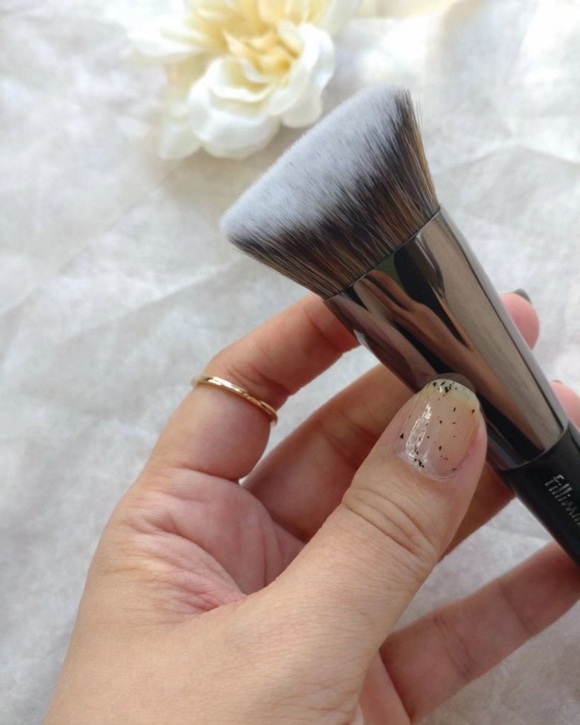 chinyan28 on LIPS 「fillimilliVカットファンデーションブラシ822初めて..」(3枚目)