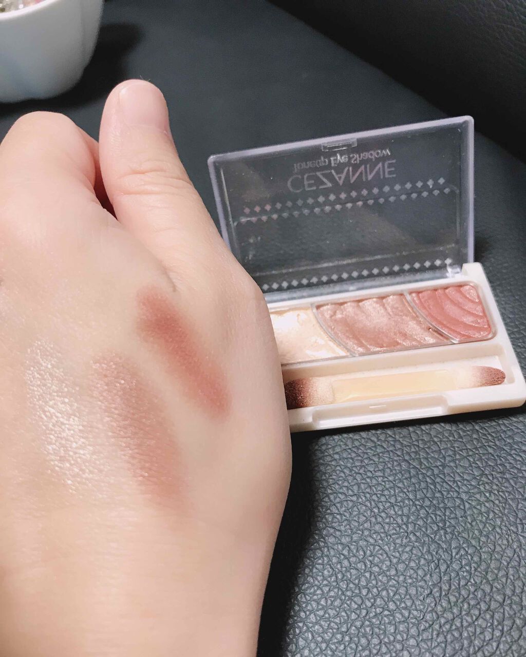 トーンアップアイシャドウ/CEZANNE/アイシャドウパレットを使ったクチコミ(3枚目)