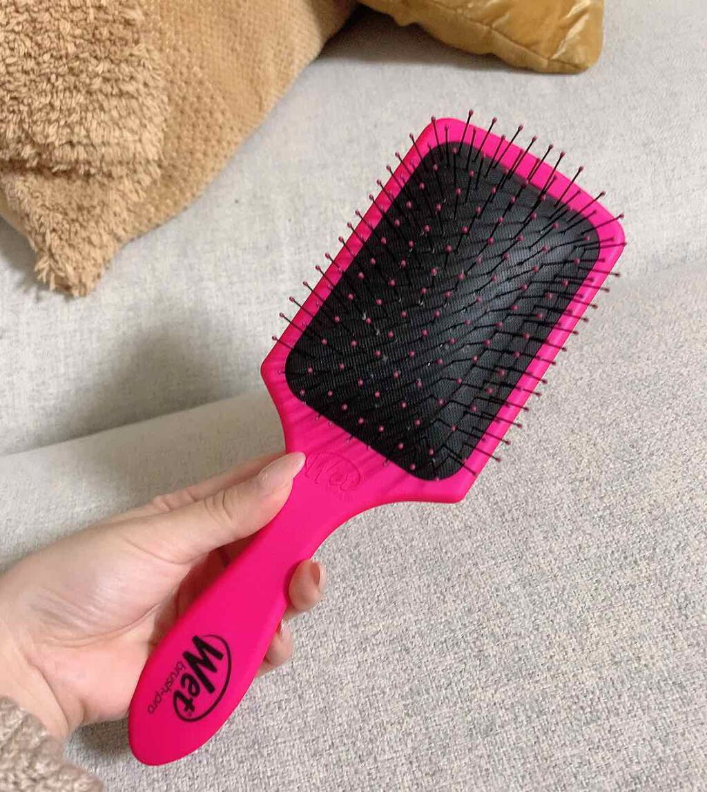 ウェットブラシ　プロパドルディタンブラー　ピンク

このブラシは驚き！

本当にサラサラになる！
どんなに絡んでても濡れてても乾いてても
毛先までずーっと通るほんとに不思議！

お値段も1800円とお手頃でミニサイズもあり、
あともう一つ欲