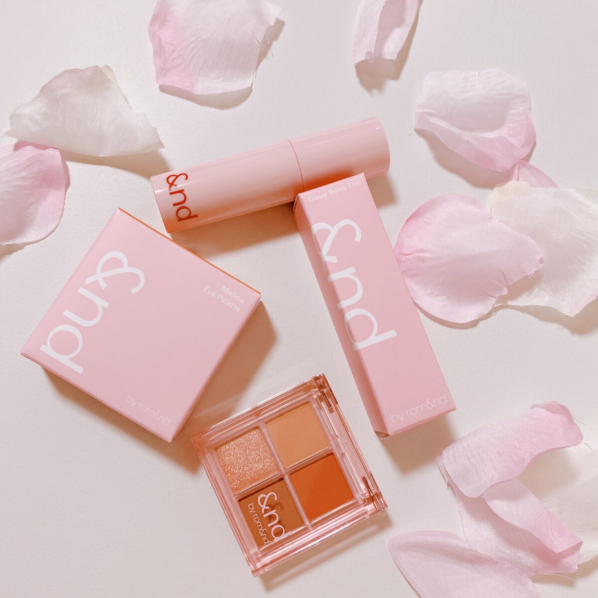 アンドバイロムアンド　グラッシーボムティント/&nd by rom&nd/リップティントを使ったクチコミ（1枚目）