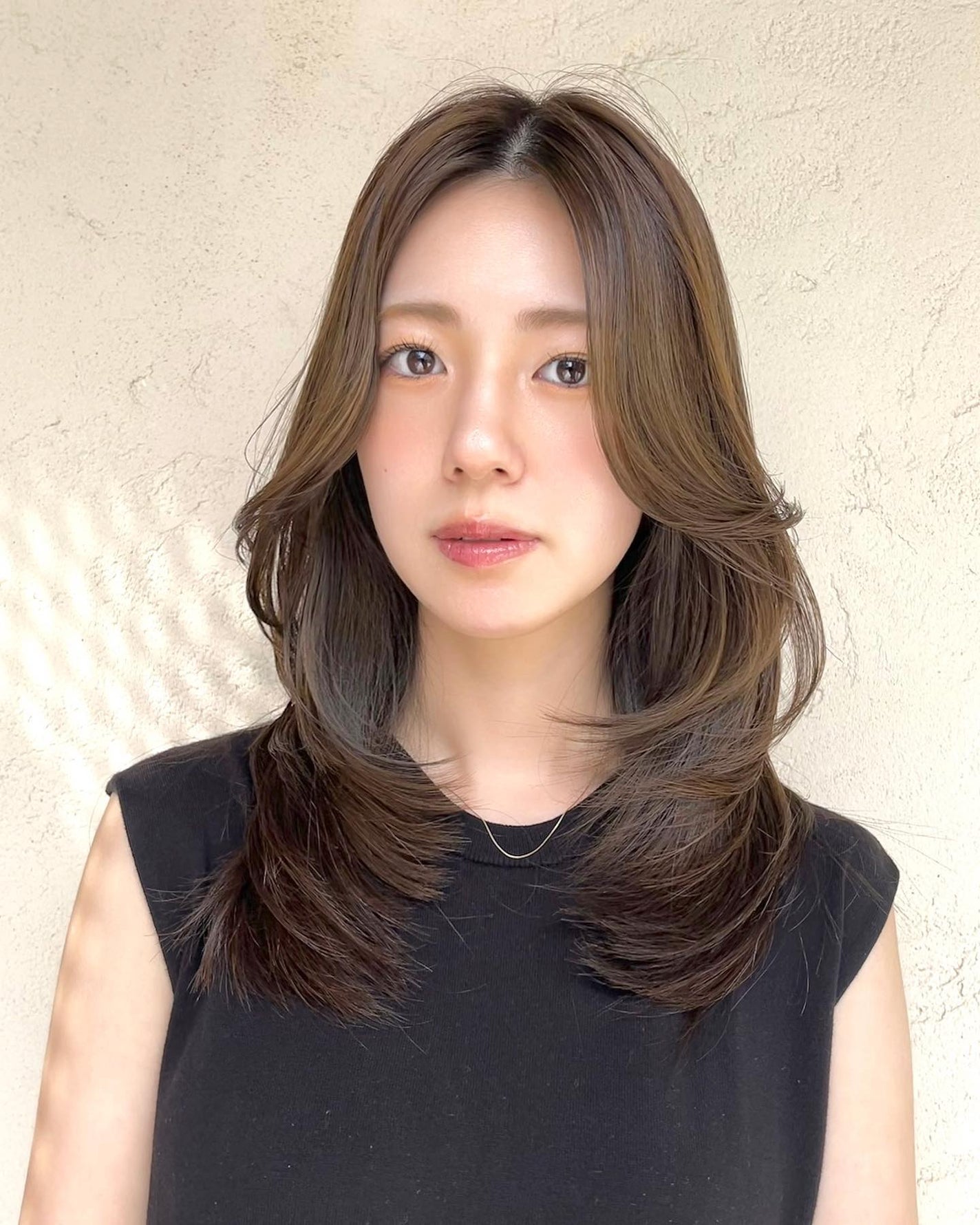 HARUNA on LIPS 「流しやすい前髪カット💇🏼♀️と柔らかいカールのレイヤースタイ..」(1枚目)