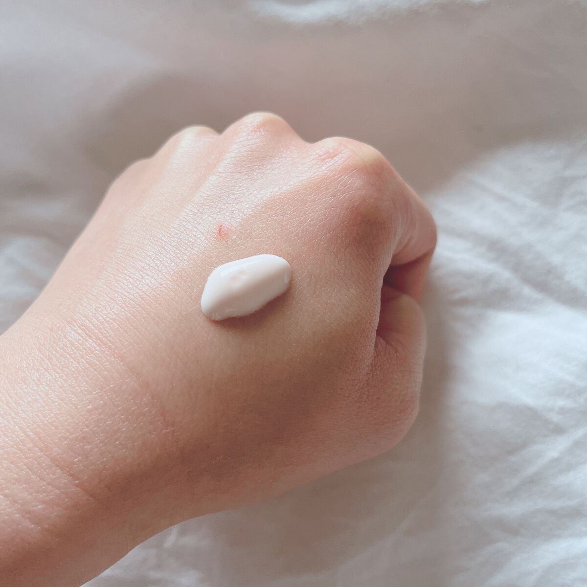 ニベアUV ディープ プロテクト&ケア トーンアップ エッセンス/ニベア/日焼け止めローションを使ったクチコミ(3枚目)