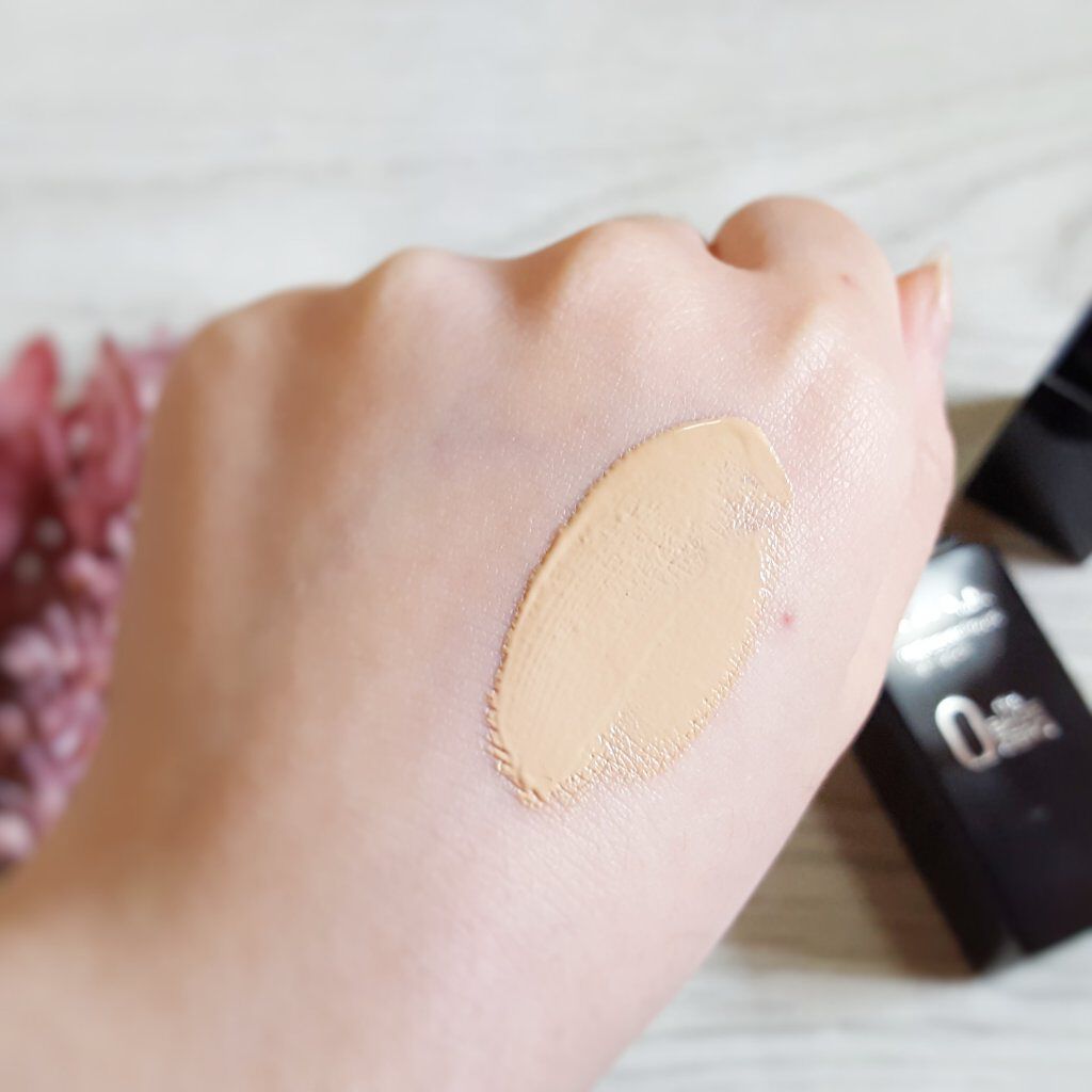 リアルカバーリキッド(ライトグロウ)/KATE/リキッドファンデーションを使ったクチコミ(4枚目)