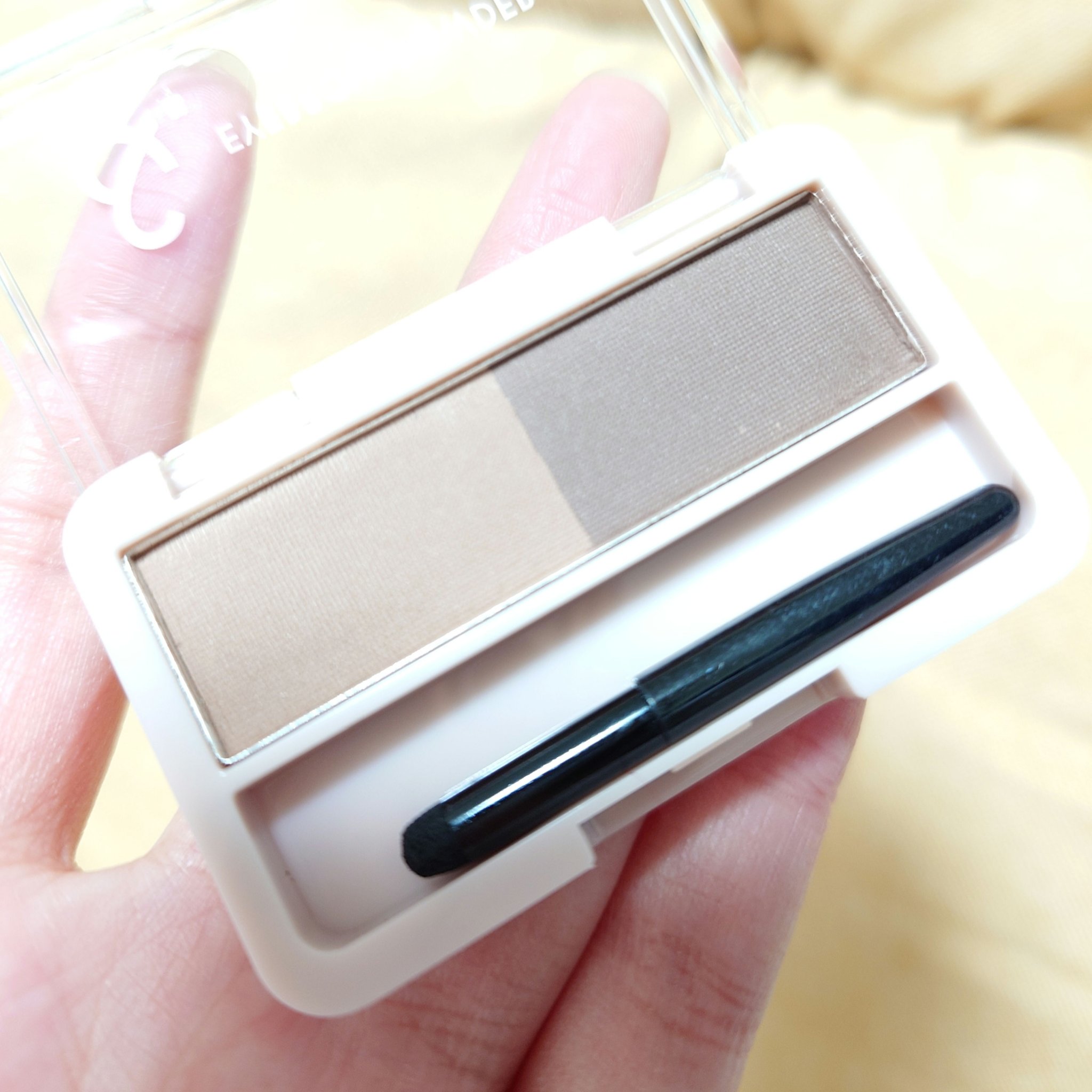 &. パレット眉パウダー ナチュラルブラウン/DAISO/パウダーアイブロウを使ったクチコミ（3枚目）