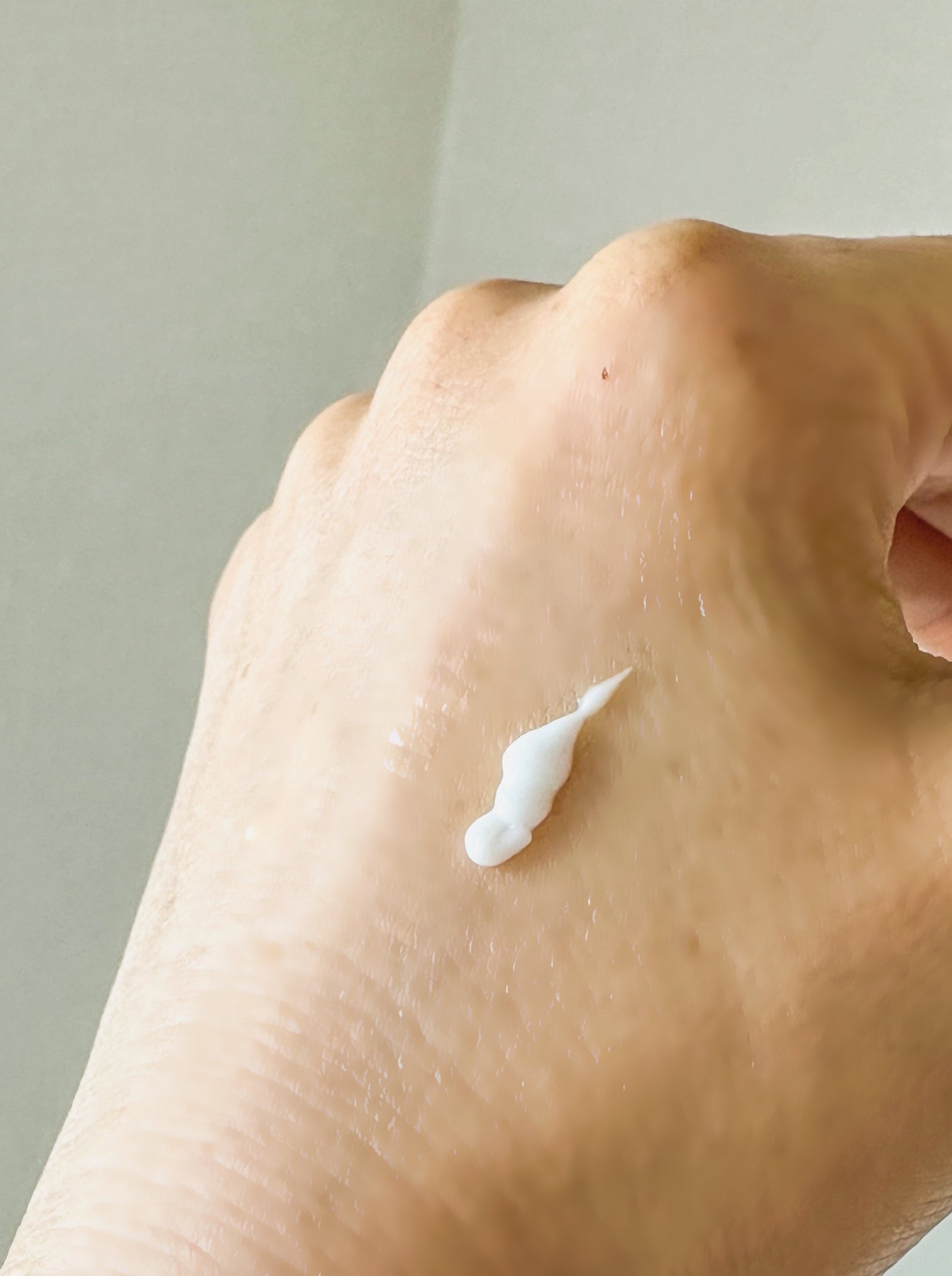 プロバイオダーム リフティング アイリンクルクリーム/BIOHEAL BOH/アイケア・アイクリームを使ったクチコミ(3枚目)