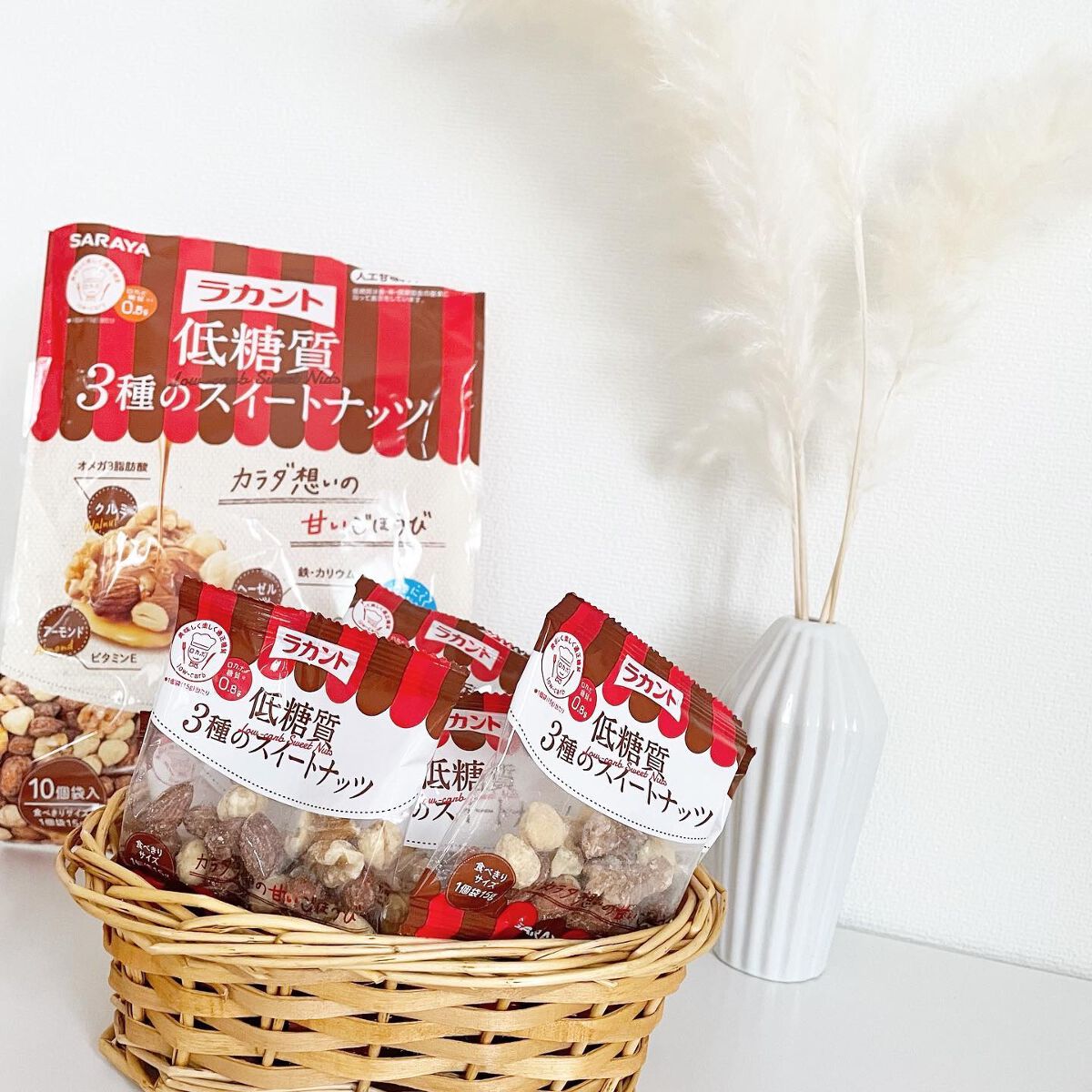 .

｡:+* ﾟ ゜ﾟ *+:｡.｡:+* ﾟ ゜ﾟ *+:｡.｡.｡:+* ﾟ ゜ﾟ *+

♡ ラカント 低糖質3種のスイートナッツ
　150g（15g×10袋）

@lakanto_official

｡:+* ﾟ ゜ﾟ *+:｡.