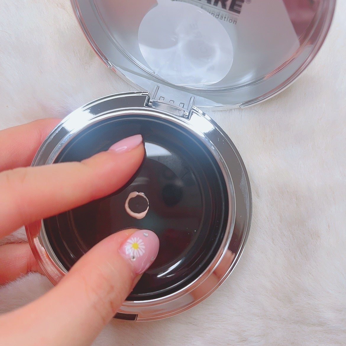 V3シャイニングファンデーション/SPICARE/クッションファンデーションを使ったクチコミ(3枚目)