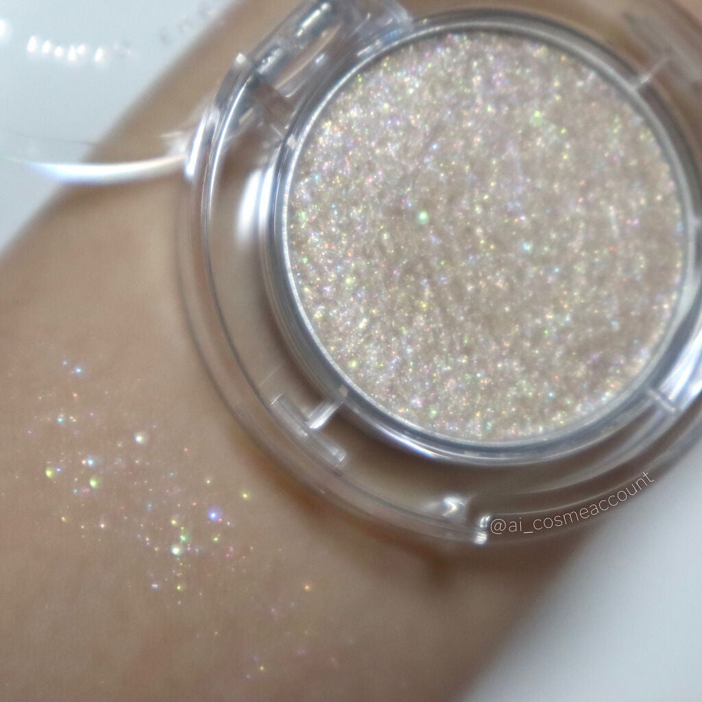 マルチグリッターカラー/ENBAN TOKYO/単色アイシャドウを使ったクチコミ(2枚目)