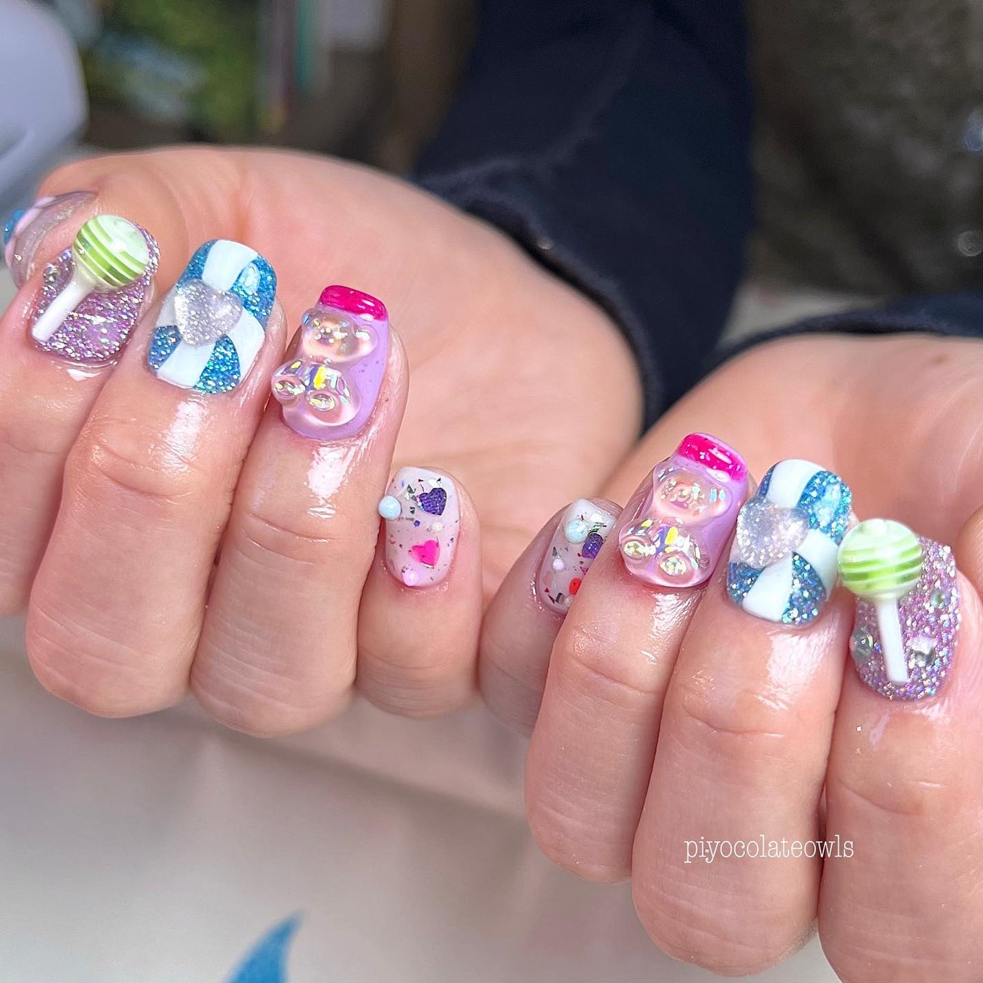 ぴよこれいと あうるす on LIPS 「キラキラな夢かわのオーダー。おぱんちゅウサギの3Dのオーダー。..」(3枚目)