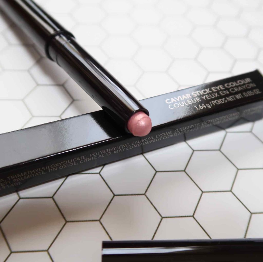 キャビアスティック アイカラー/ローラ メルシエ/スティックアイシャドウを使ったクチコミ(2枚目)