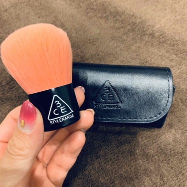 3CE PINK KABUKI BRUSH/3CE/メイクブラシを使ったクチコミ（2枚目）