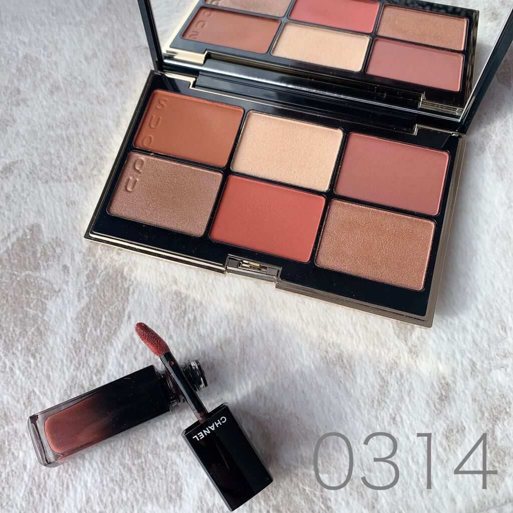 mihi on LIPS 「目がだいぶ浮腫んでますがメイクpostです🙄浮腫んでるな〜と思..」(1枚目)