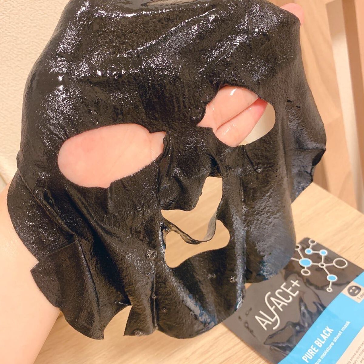 ピュアブラック アクアモイスチャー シートマスク/ALFACE+/シートマスク・パックを使ったクチコミ(4枚目)