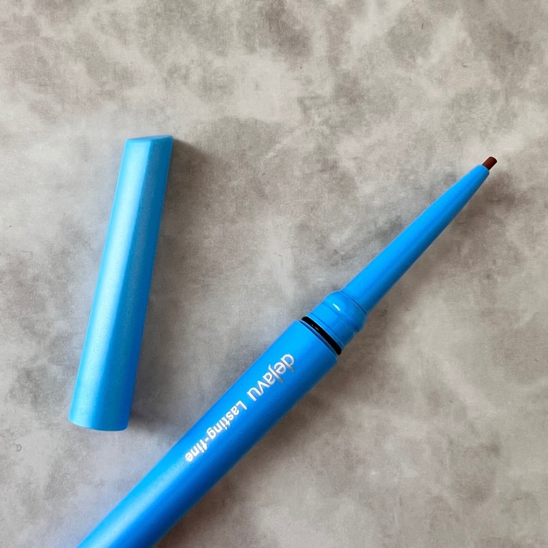 「密着アイライナー」極細クリームペンシル/デジャヴュ/ペンシルアイライナーを使ったクチコミ（2枚目）