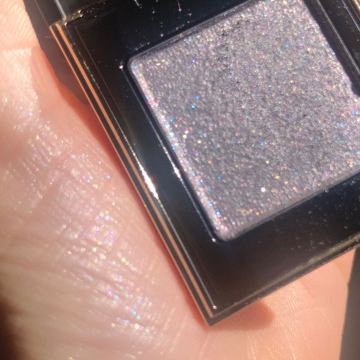 トーン タッチ アイズ/SUQQU/単色アイシャドウを使ったクチコミ（1枚目）