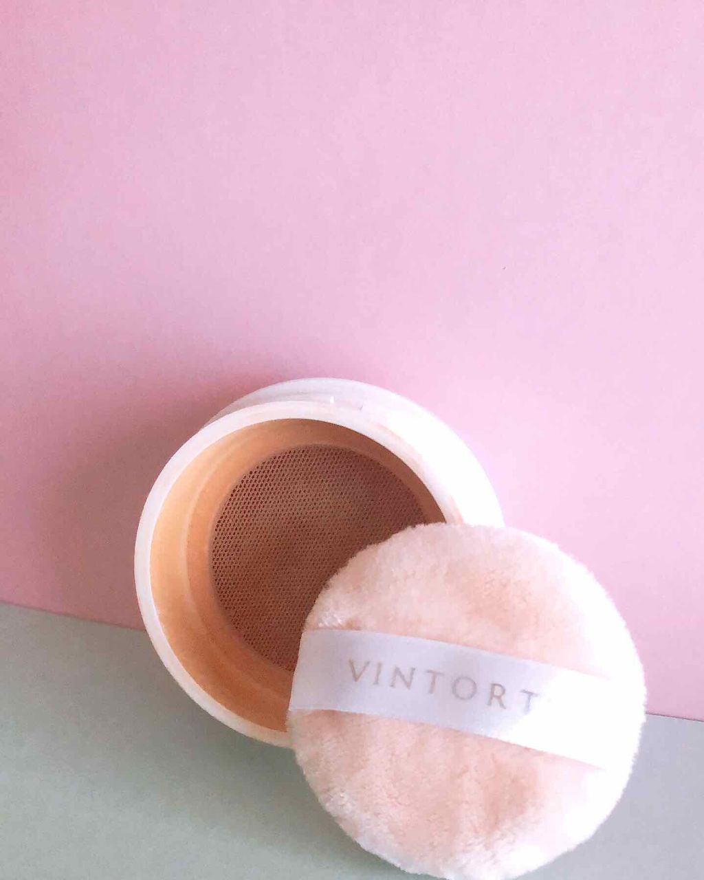ミネラルシルクファンデーション(ケース・パフ付)/ヴァントルテ/パウダーファンデーションを使ったクチコミ(2枚目)