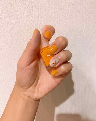 ひまわりネイル🌻💅
paネイルA8410年前くらいに買ったポリッシュ🤣
全然使ってなかった！
昔はあんまり色が好みじゃなくて使ってなかったけど
この透け感のある感じ今好き👀🤎
2度塗り💅
#paネイル