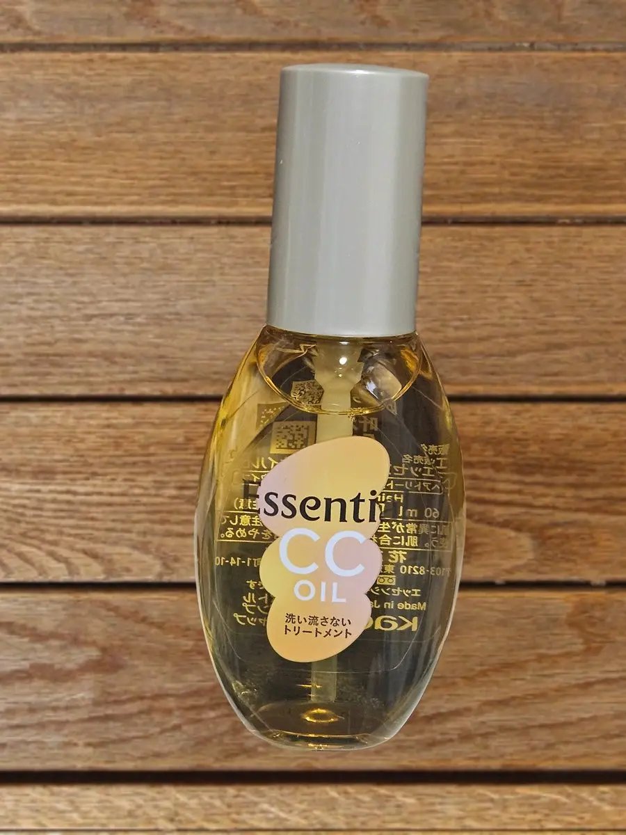 CCオイル/エッセンシャル/ヘアオイルを使ったクチコミ（2枚目）