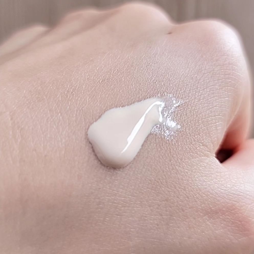 フローレススキン グロウライザー/DECORTÉ/化粧下地 by ヘアメイクみどり【YouTube】