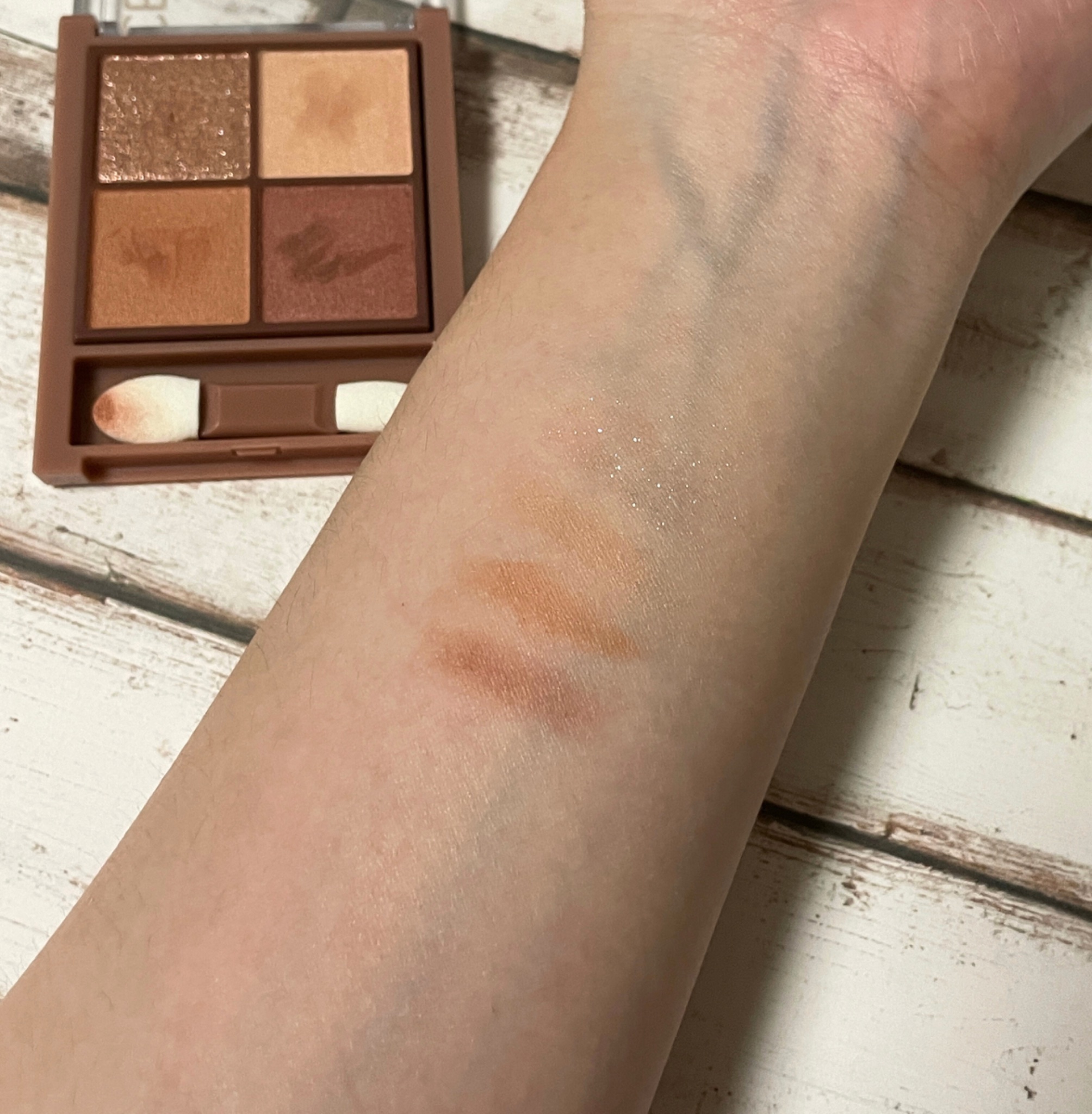 ビタートーンアイシャドウ/CEZANNE/パウダーアイシャドウを使ったクチコミ（2枚目）