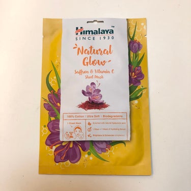 【Himalaya Herbals Natural Glow Saffron & Vitamin C Sheet Mask】

シリーズ買いしているHimalaya Herbalsのシートマスク。
日本