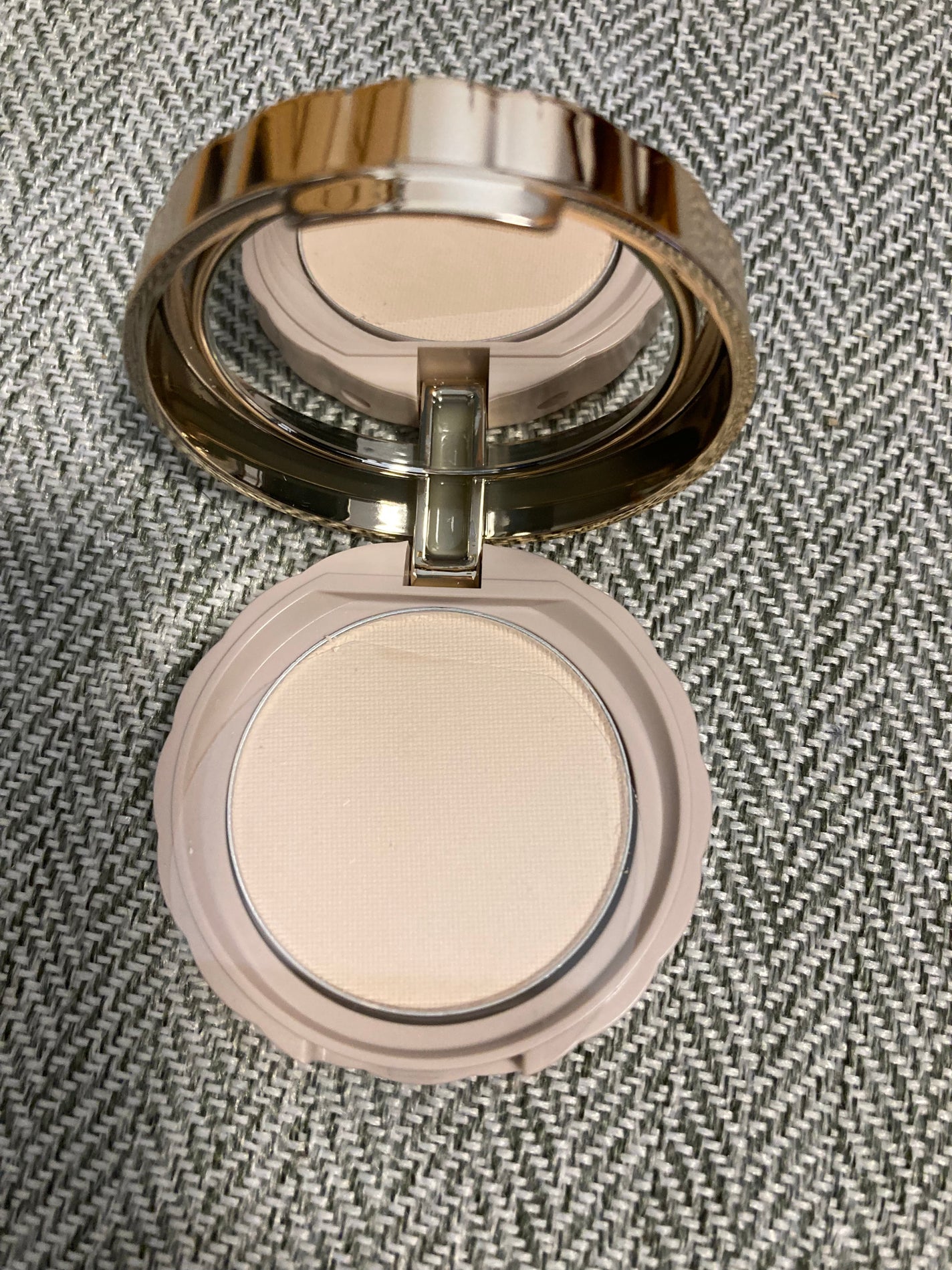 シークレットビューティーパウダー/キャンメイク/プレストパウダーを使ったクチコミ(4枚目)