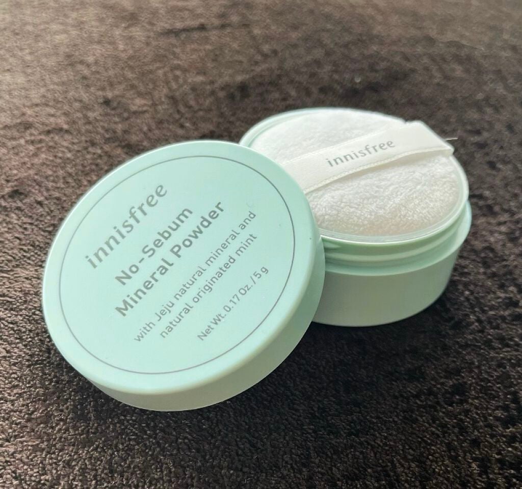 fabulous_cosme_ptvj on LIPS 「イニスフリーのパウダーが有能すぎる..!朝おでことかにサッとの..」(1枚目)